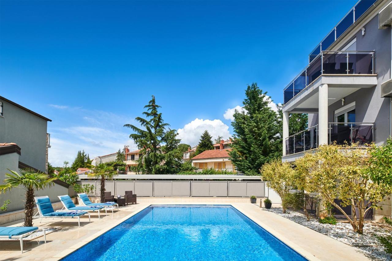 Ribarska Koliba - Stella Adria Villa Pula Exterior photo